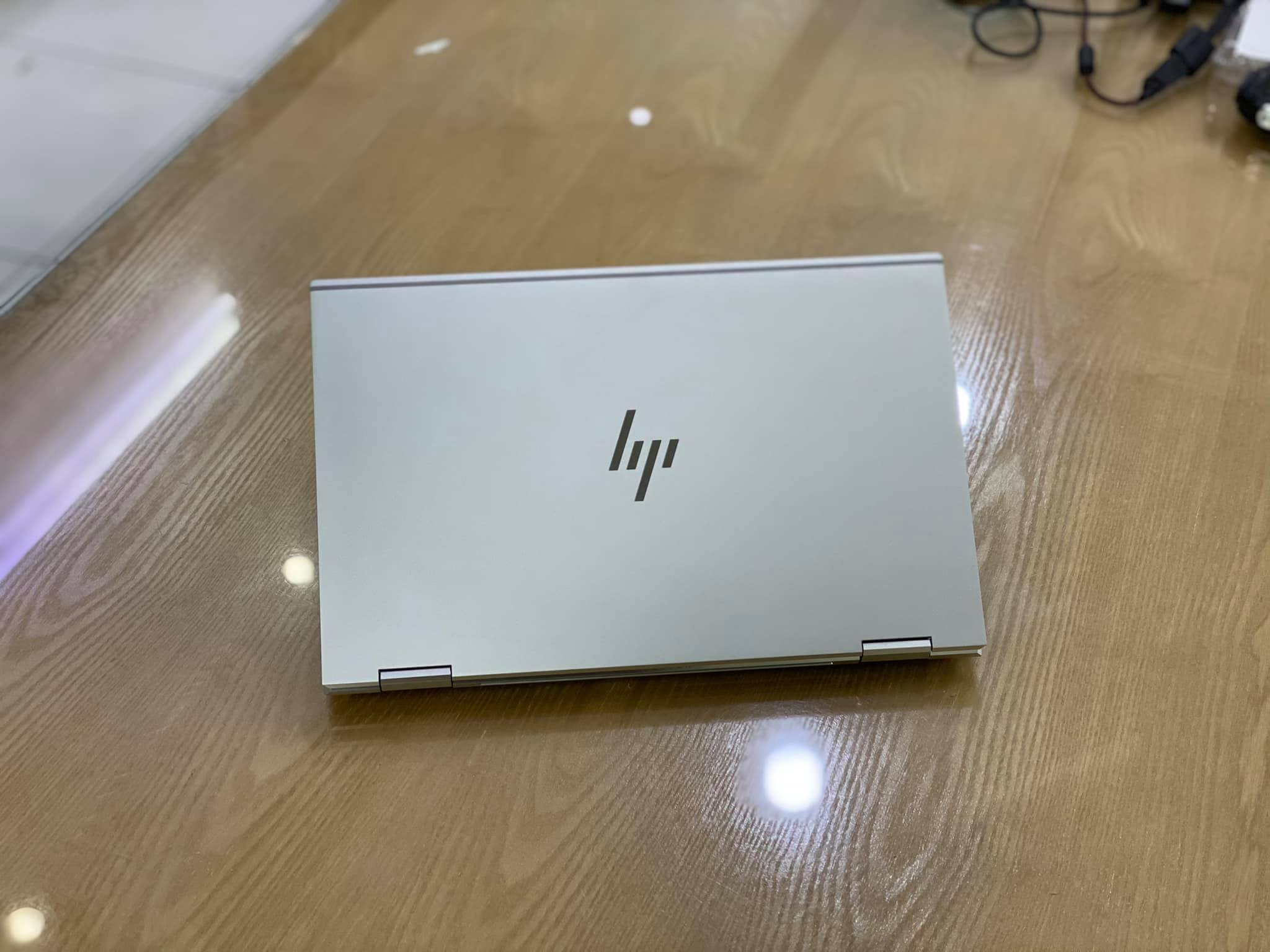 Laptop HP Elitbook X360 1030G7-8.jpg